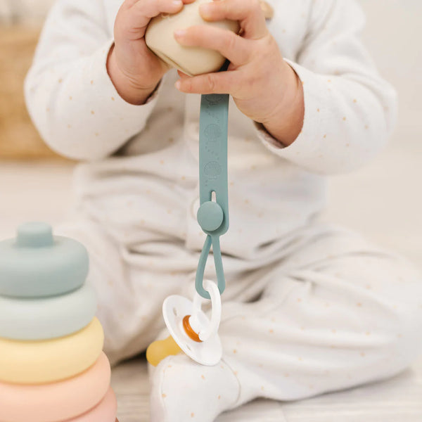 Mod & Tod Silicone Pacifier Clip | Hazy Blue