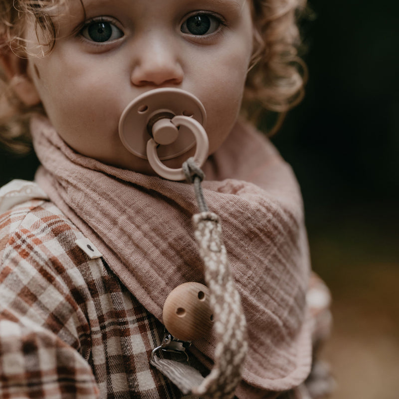 BIBS Pacifier Clip - Dark Oak/Vanilla