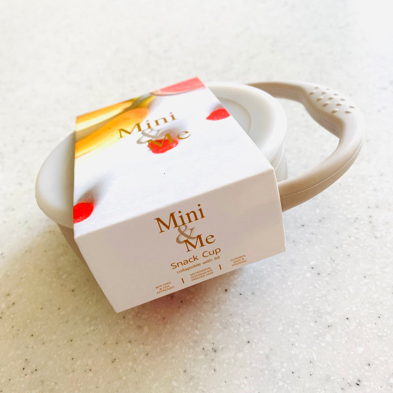 Mini & Me Snack Cup Collapsible with Lid - Almond