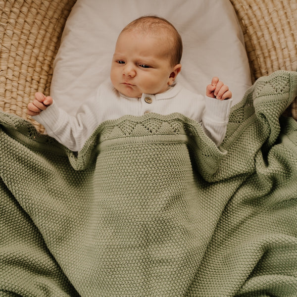Mod & Tod Heirloom Blanket | Scalloped Edge - Pistachio