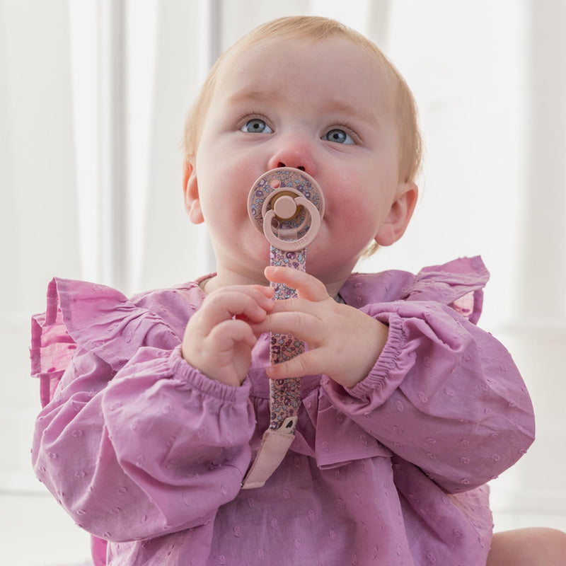 BIBS x LIBERTY Pacifier Clip - Eloise/Blush